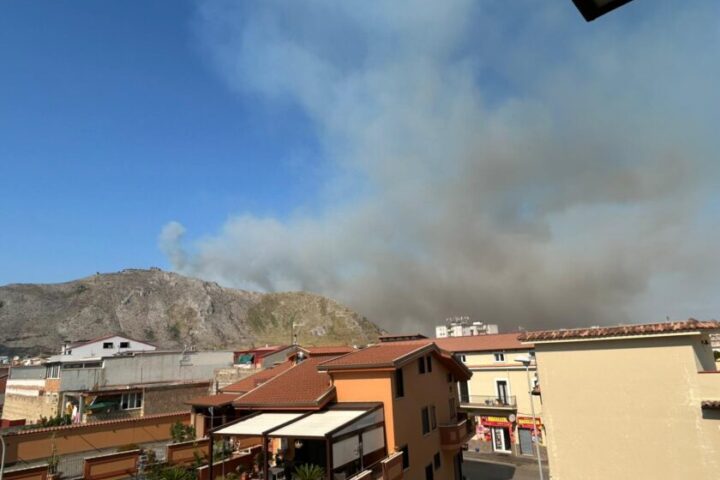 incendio Mondragone