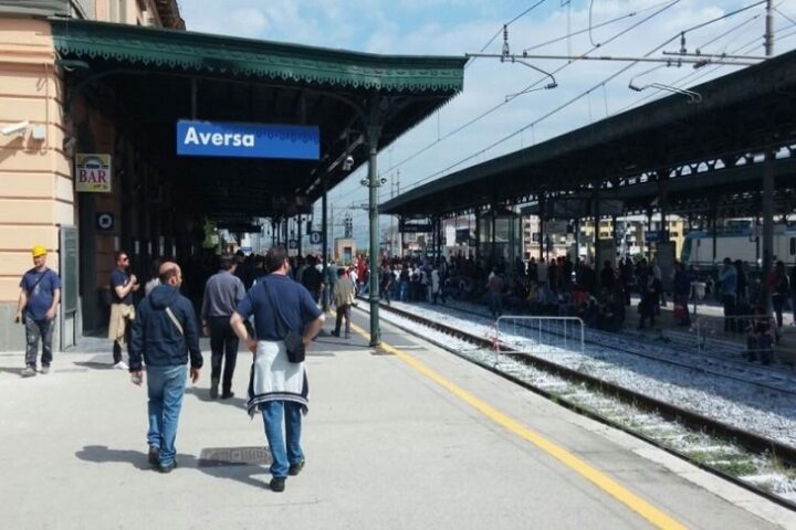 stazione aversa