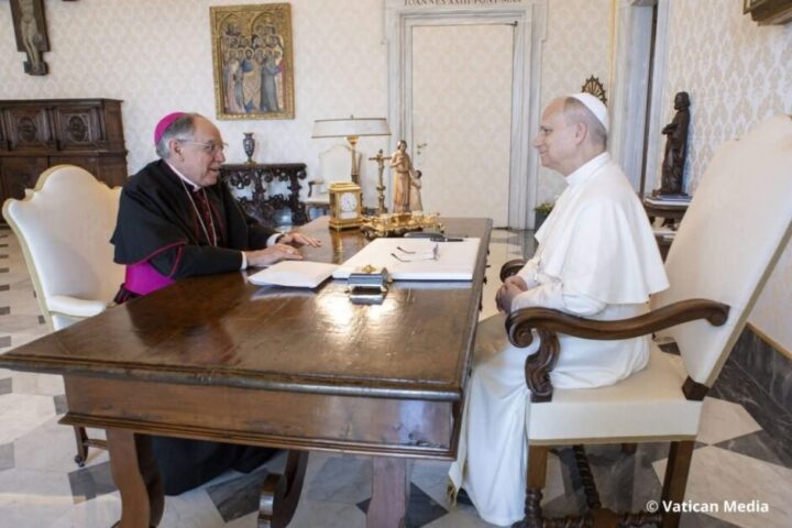 Il Papa e S. E. Cirulli