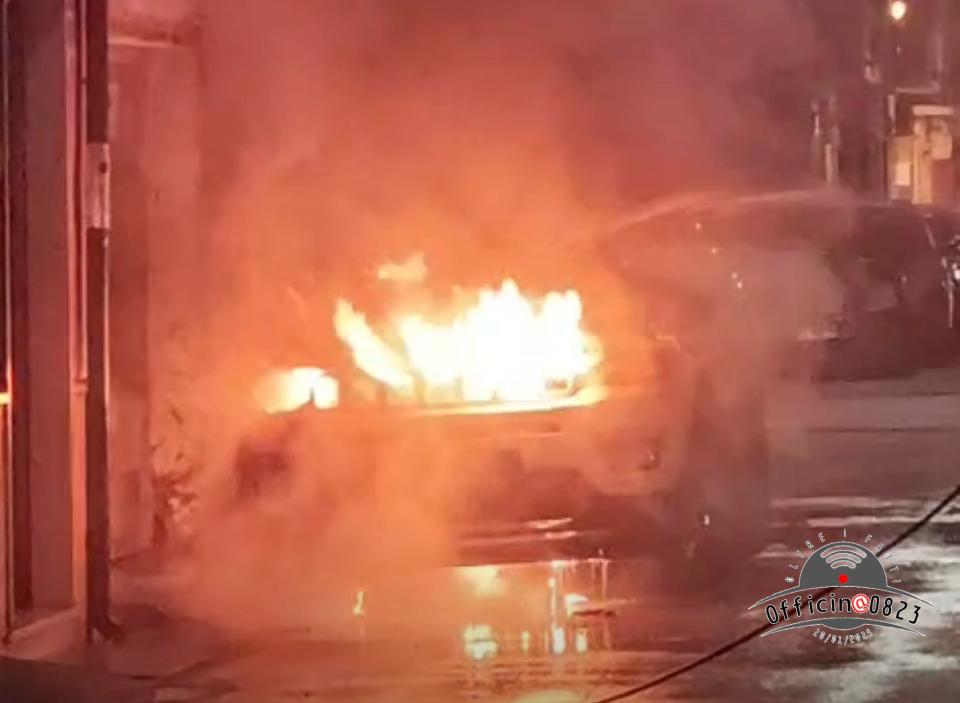 AUTO INCENDITA A CELLOLE