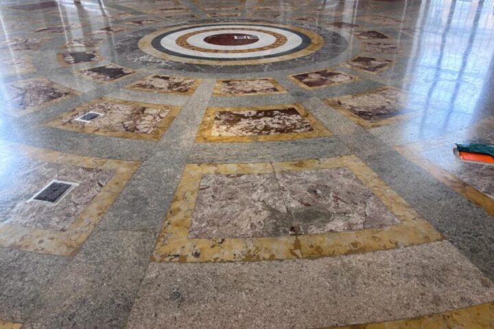 PAVIMENTO REGGIA