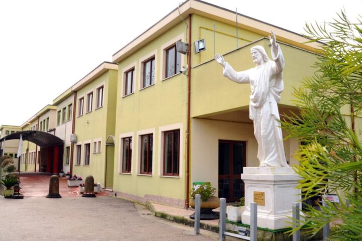 1 Istituto Mondo Libero 2