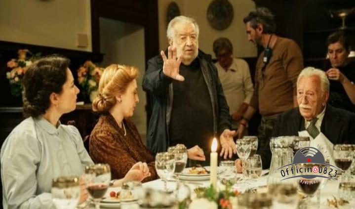 scena set con Avati
