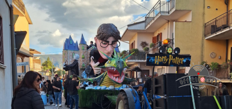 HARRY POTTER