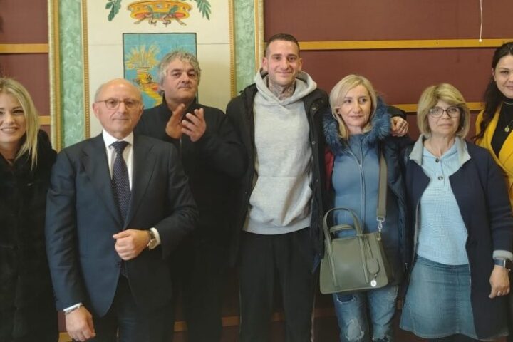 lavoratoristadionuoto3