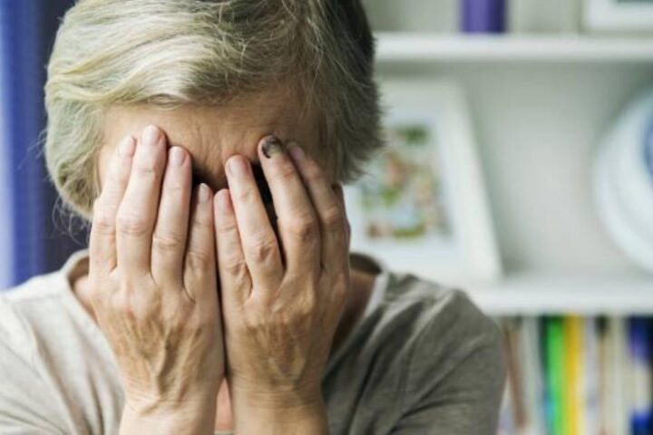 anziana+rapina.jpg minaccia di uccidere la madre arrestato 48enne