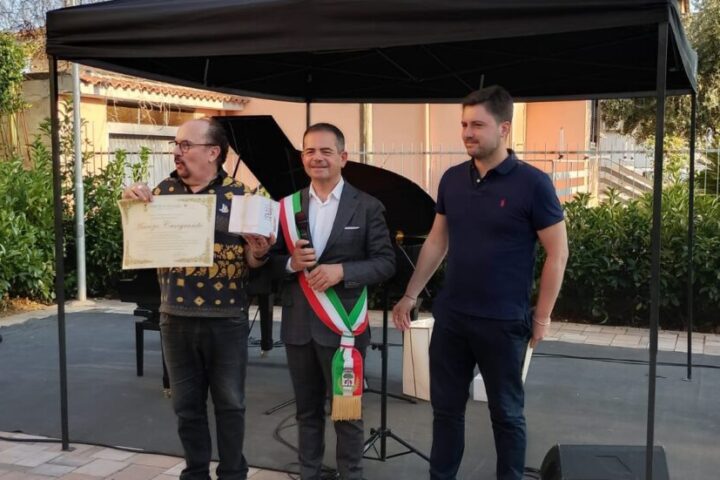 Maurizio Casagrande con il sindaco e l'assessore