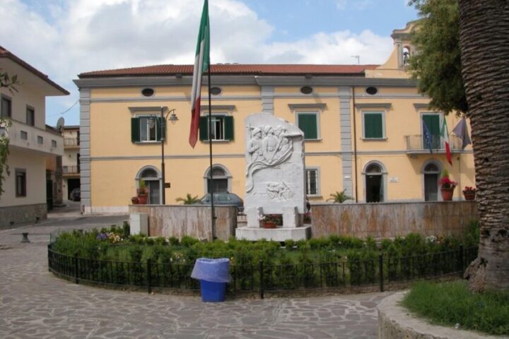CANCELLO ED ARNONE