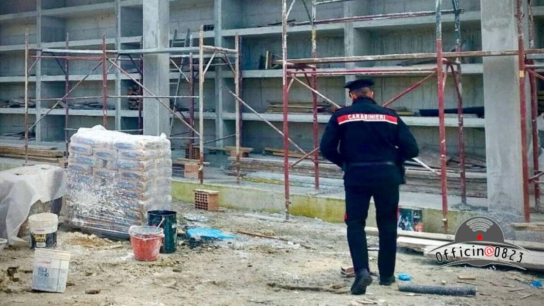 Carabinieri cantiere edile