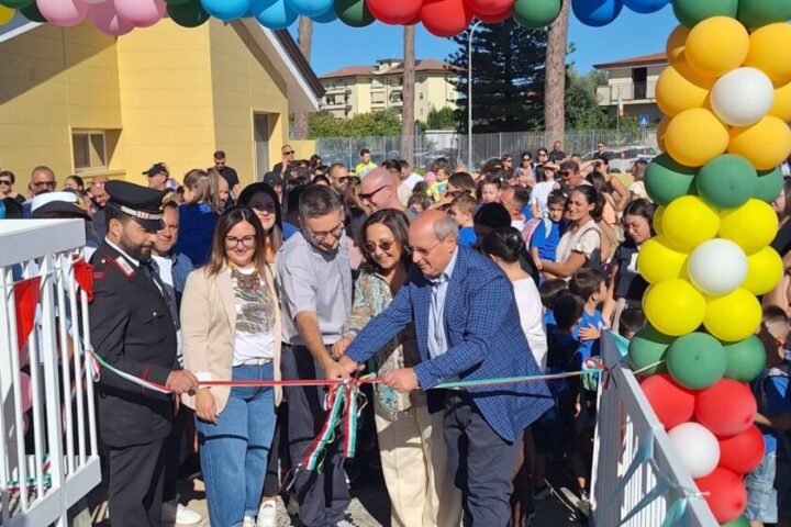 Recale Riapertura Scuola Camposciello 150926