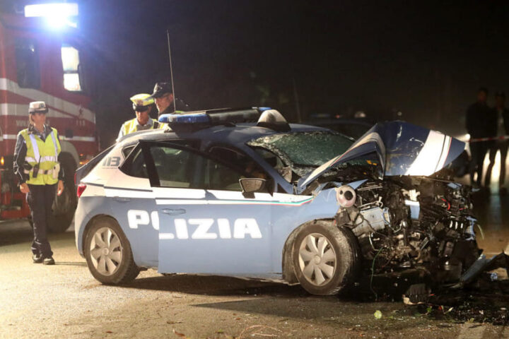 incidente auto polizia 2
